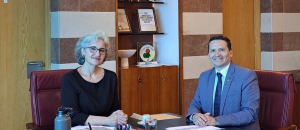 Embajador de Colombia y la Ministra de Educación del Líbano dialogan sobre la Beca Colombia 2025 ofrecida por el ICETEX para ciudadanos extranjeros